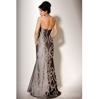  "Dress to impress". Maat 42