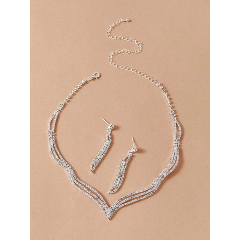 Sieraden bij je bruidsjurk.