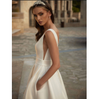 Glamourvolle bruidsjurk Opal. Maat 36