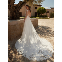 Een prachtige A-lijn trouwjurk.